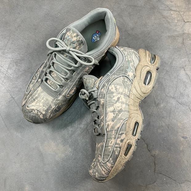 나이키 에어맥스 디지털 카모 테일윈드