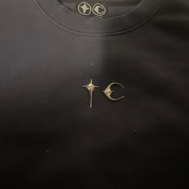 떠그클럽 Color Emblem 맨투맨