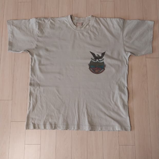 이지 시즌5 칼라바사스 티셔츠