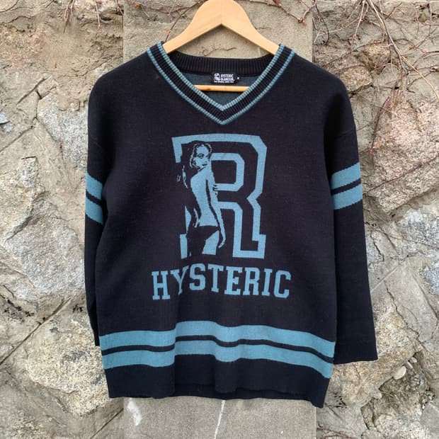 히스테릭 글래머 브이넥 니트