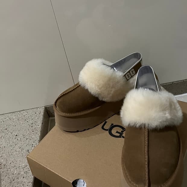 UGG 어그 펀케트 체스트넛 US 6 사이즈 판매