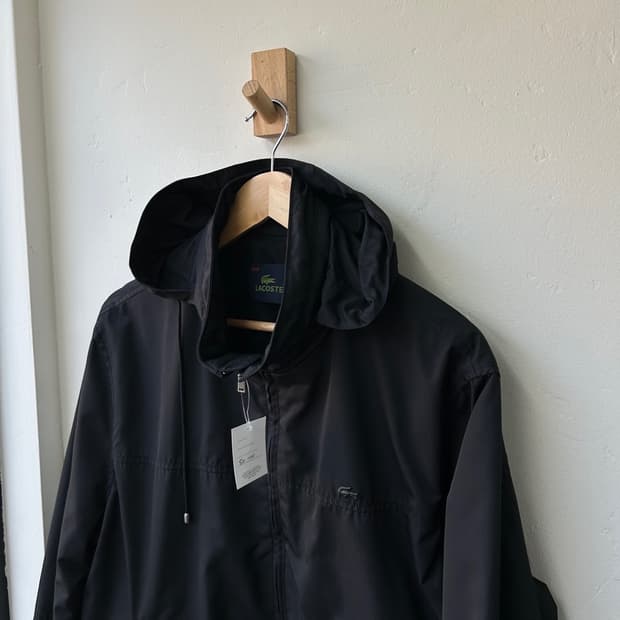 16439 - 라코스테 블랙 후드 점퍼
