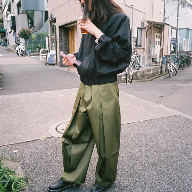 세이지네이션 BOX PLEAT TROUSER 카키
