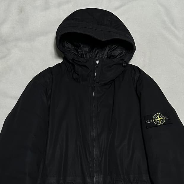 M 스톤아일랜드 블랙 프리마로프트 패딩