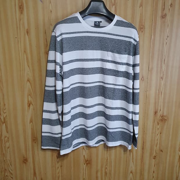 와이드앵글 니트 110