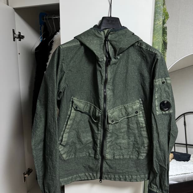 cp컴퍼니 코테드 바람막이 M