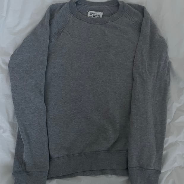 마틴 마르지엘라 인사이드 아웃 스웻셔츠