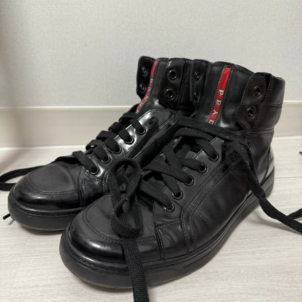 프라다 스포츠 레더 하이탑