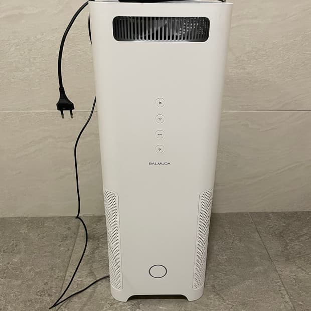 발뮤다 공기청정기