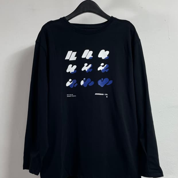 아더에러 X 자라 롱 슬리브 티셔츠 (on.229)  