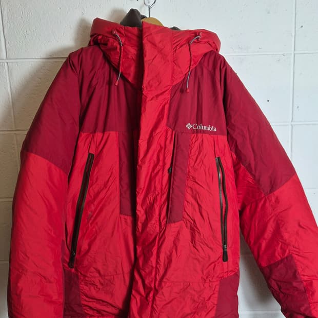 M/100) 컬럼비아 히말라야급 헝가리 구스다운 패딩 팝니다