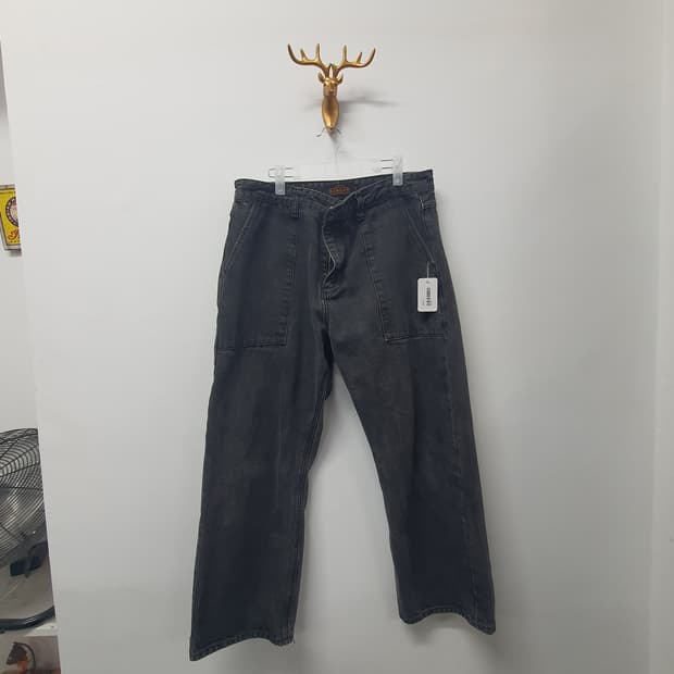 비슬로우 블랙 데님 퍼티그팬츠