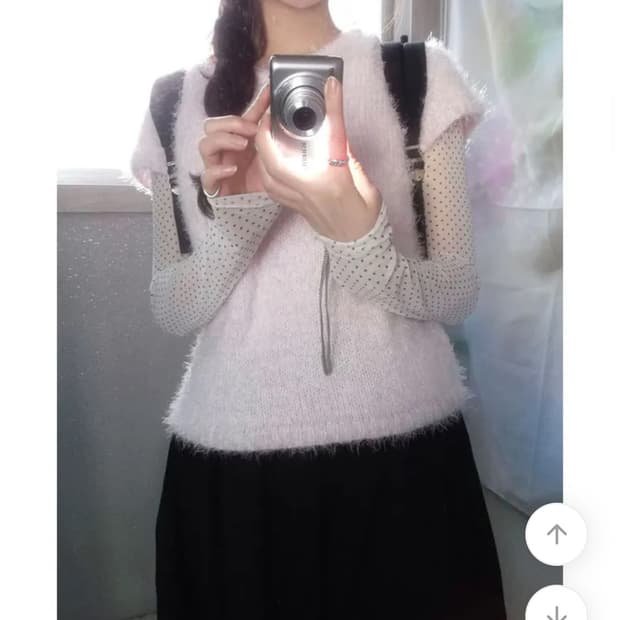 에이블리 오무트 캔디 부클 니트+레이어드 도트티