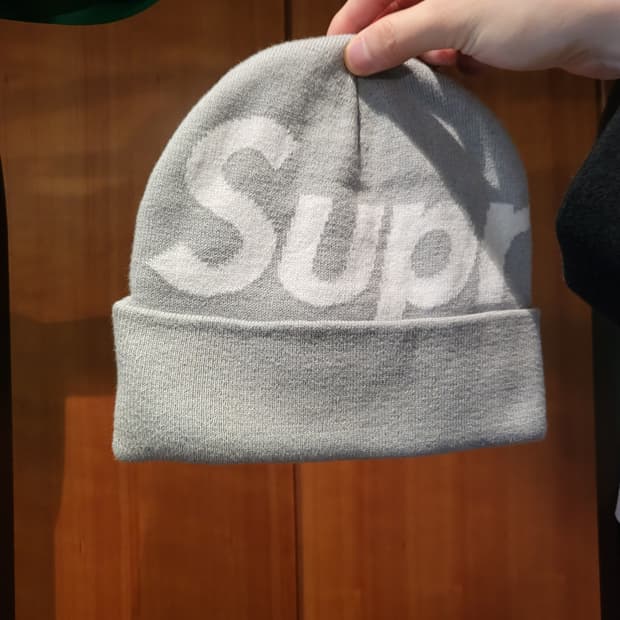 슈프림 빅로고 비니