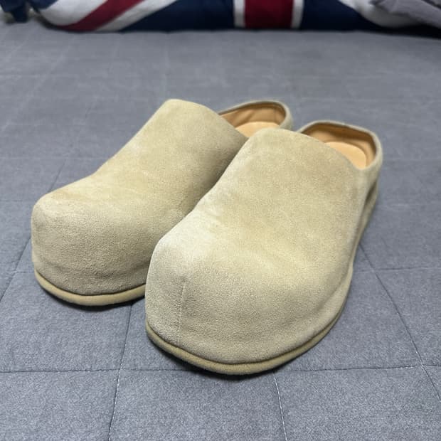 디엔에스알 스웨이드 뮬 베이지 280mm