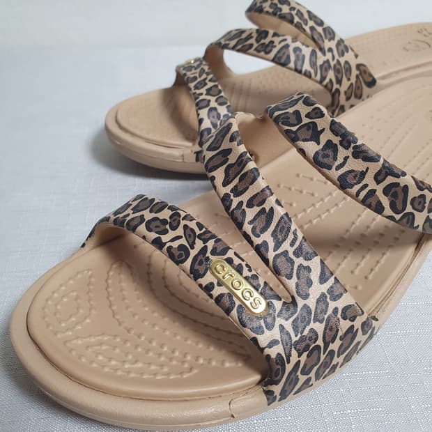 240mm 크록스 패트리샤2 레오파드 웨지 슬리퍼 샌들 W7