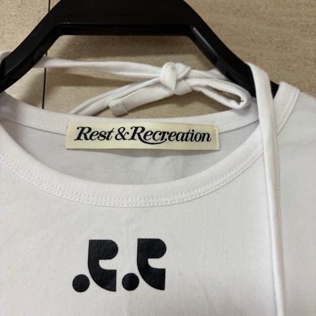 Rest&recreation layerd tee