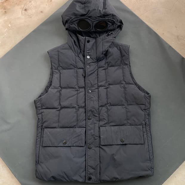 씨피컴퍼니 고글 조끼 패딩 105(100 가능)