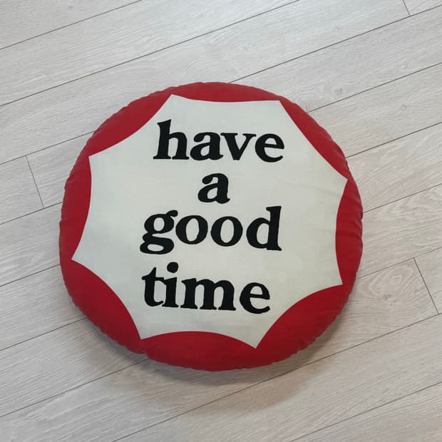 정품 Have a good time 원형 쿠션