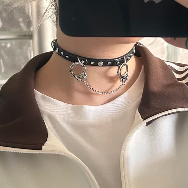 HANDCUFFS LEATHER NECK CHOCKER 수갑 가죽 목걸이