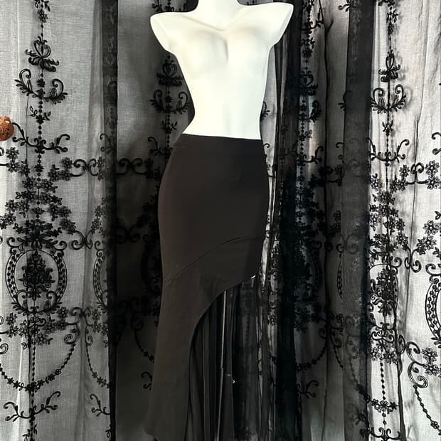 black asymmetrical mesh long skirt