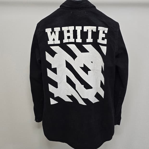 오프화이트 백로고 데님 셔츠 자켓 m사이즈 95 판매