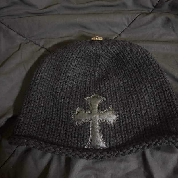 크롬하츠 크로스 레더 패치 비니