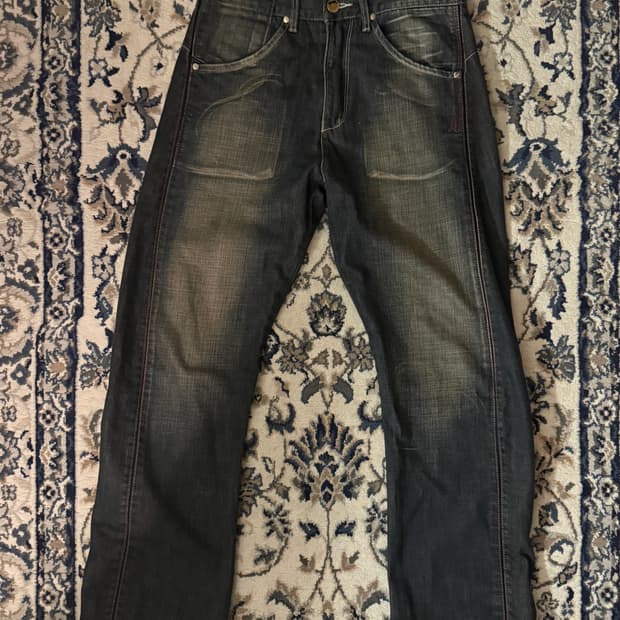 리바이스 엔지니어드 진스