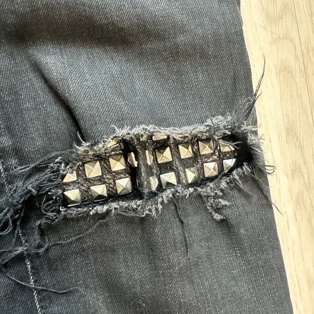 생로랑 스터드 레더패널 데님