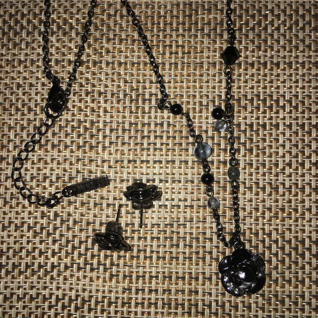 annasui 검정장미 목걸이&귀걸이 set