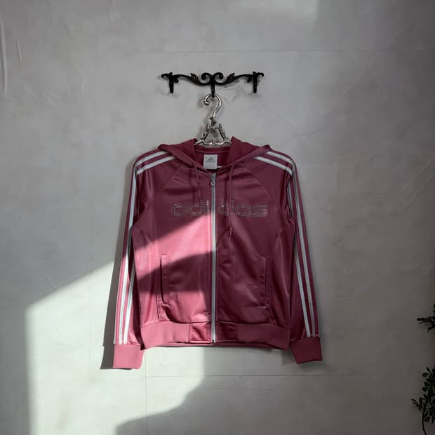 Adidas indi pink cubic logo satin 후드집업