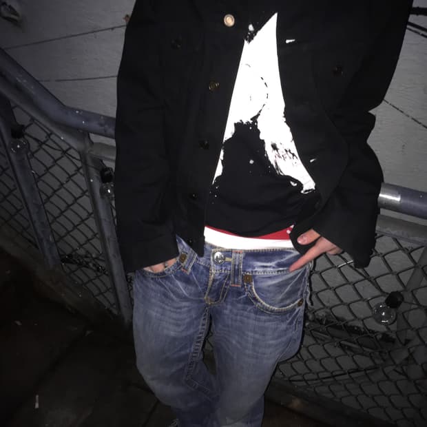 생로랑 블랙 워싱 데님 자켓