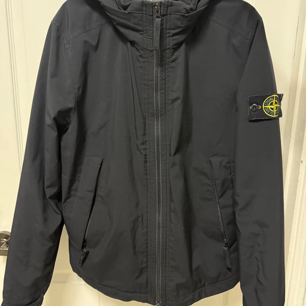 스톤아일랜드 소프트쉘 자켓