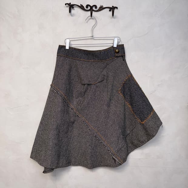 Gray herringbone unbalanced patch skirt