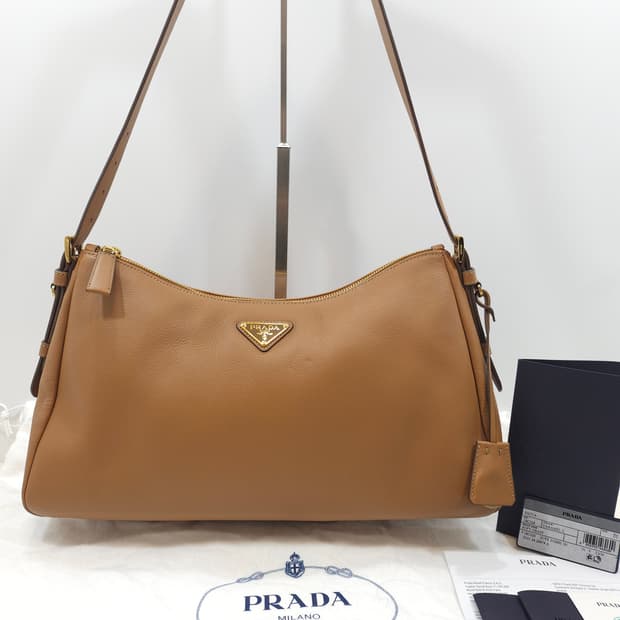 프라다 에메(에이미) 라지 숄더백