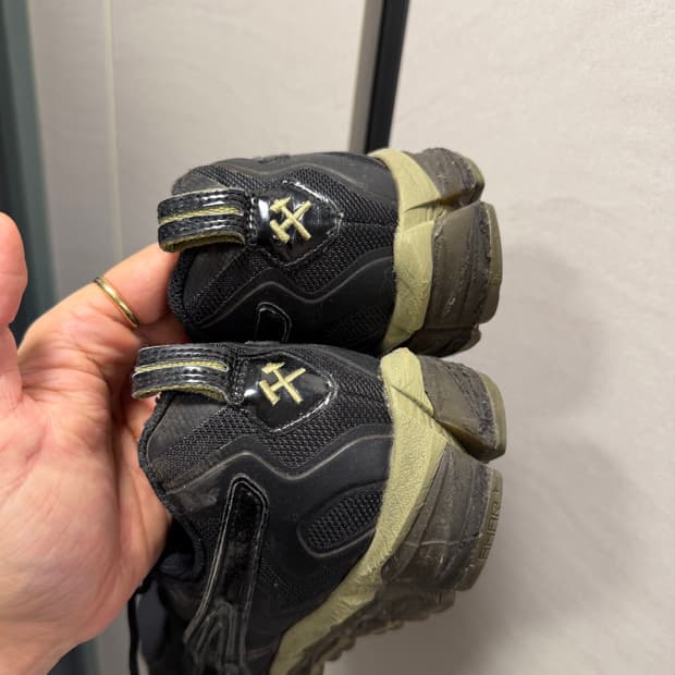 아식스 젤카야노 gmbh 270