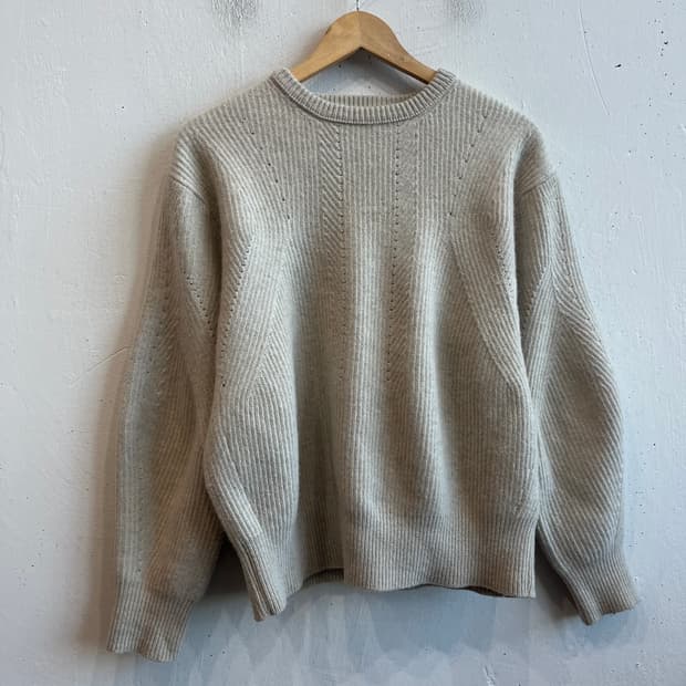 쿠어 캐시미어 블렌디드 펀칭 크루넥 니트 스웨터 S