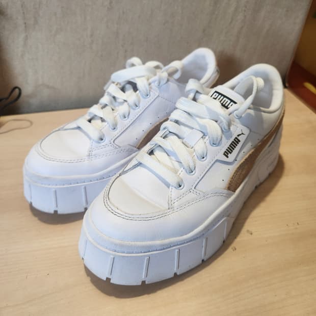 “[PUMA ] 퓨마 플랫폼 스니커즈 화이트베이지 24cm (컨디션 