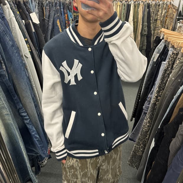 L) 마제스틱 뉴욕 양키스 바시티 자켓
