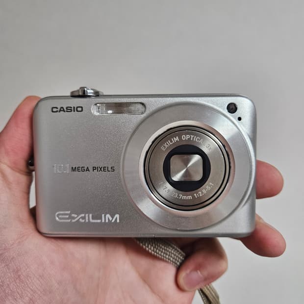 [은채 디카] 카시오 엑슬림 EX-Z1050 디카 르세라핌