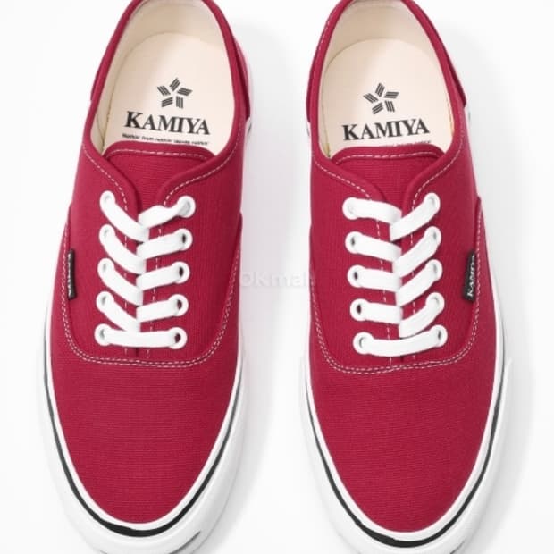 카미야 하크 벌커나이즈 스니커즈 41,42 레드 삽니다