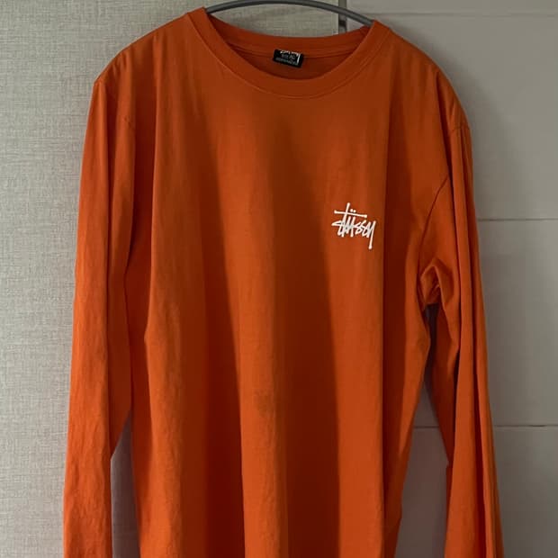 스투시 롱슬리브