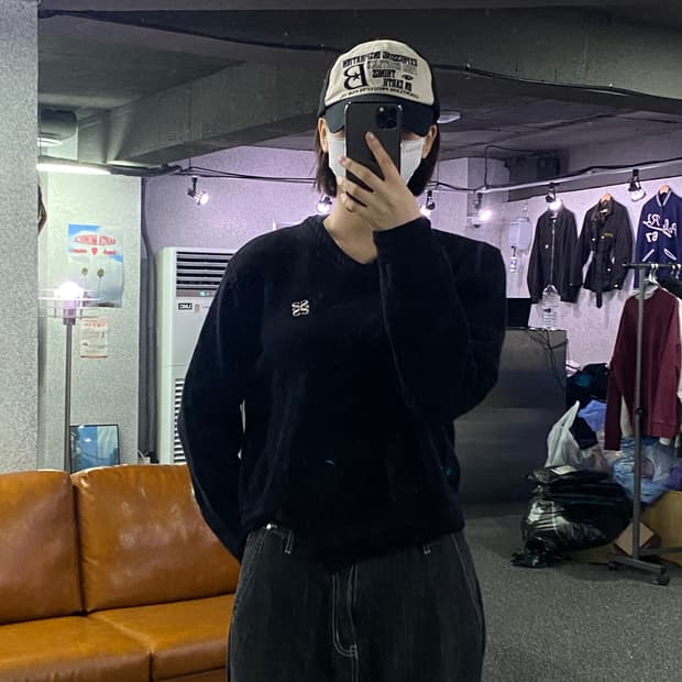 세터 스몰롤고 시보리 디테일 니트 B2768