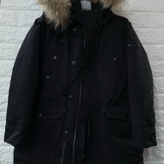 버버리 키즈 패딩 140