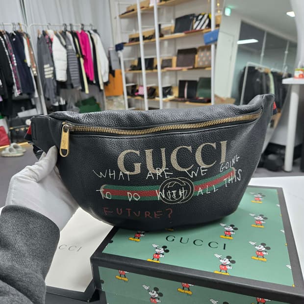 [A급컨디션] 구찌 띠로고 벨트백