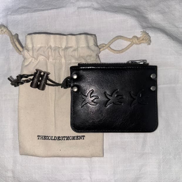 더콜디스트모먼트 블랙 레더지갑 카드지갑