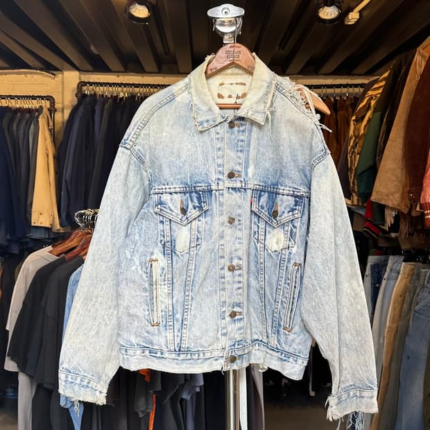 90s 리바이스 디트로이트 데미지 데님 트러커 자켓 made in usa