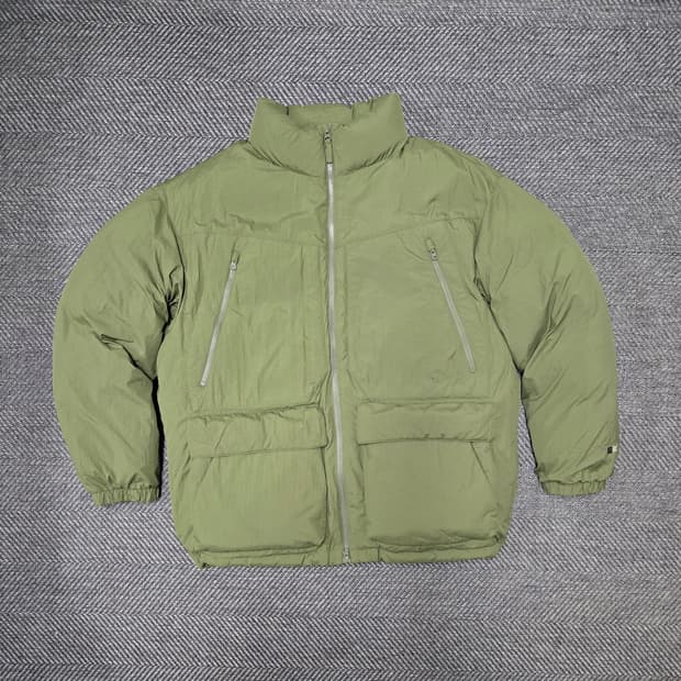 헤드 24ss 오버핏 아웃포켓 다운 점퍼 JHUCW24371KHX