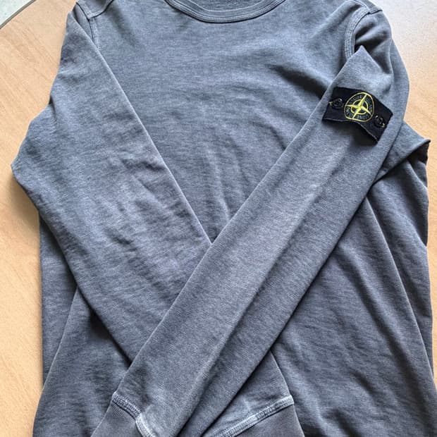 [L사이즈 a급] 스톤아일랜드 맨투맨