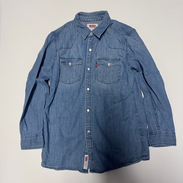 여성 리바이스 투 포켓 데님 셔츠 M